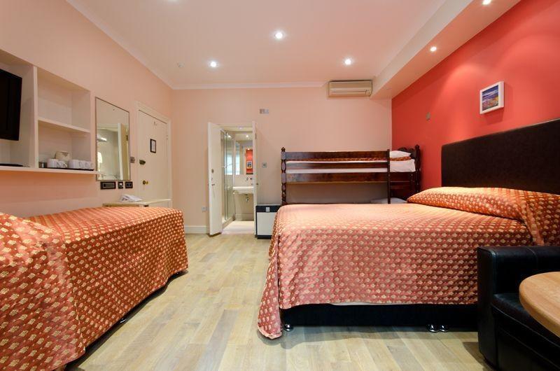 Rhodes Hotel Лондон Екстер'єр фото