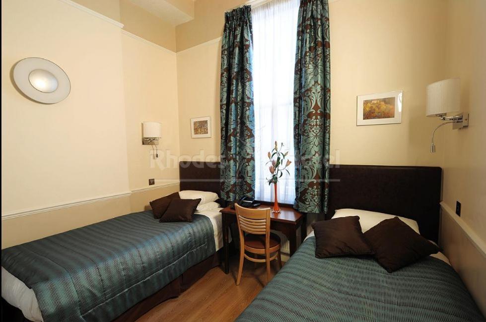Rhodes Hotel Лондон Екстер'єр фото